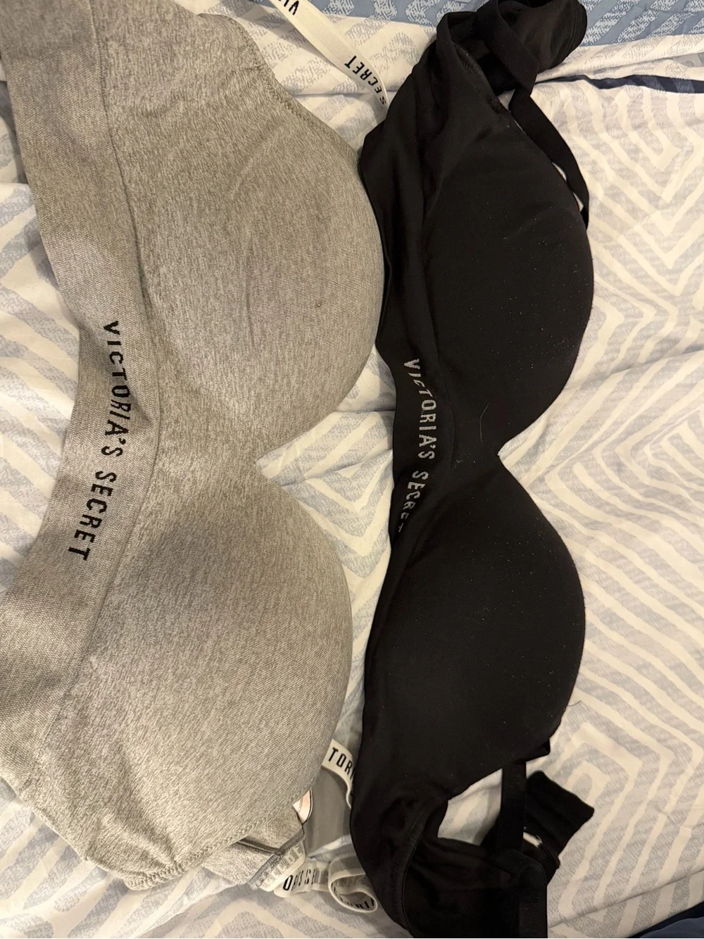 Victoria's Secret Everyday Seamless Bras - Black & Gray